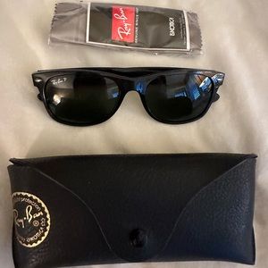 SOLD!!! Ray ban New Wayfayer Sunglasses